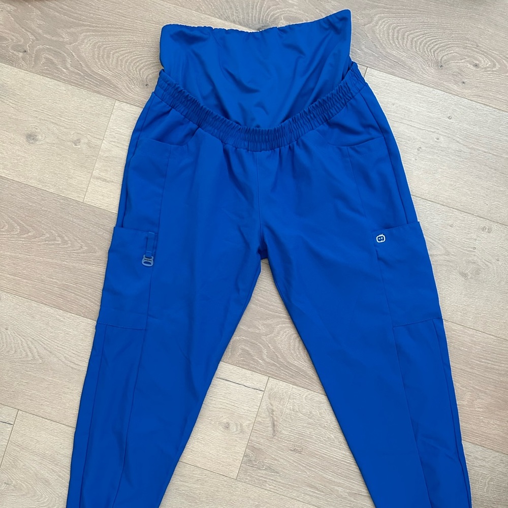 Maternity Jogger Scrubs